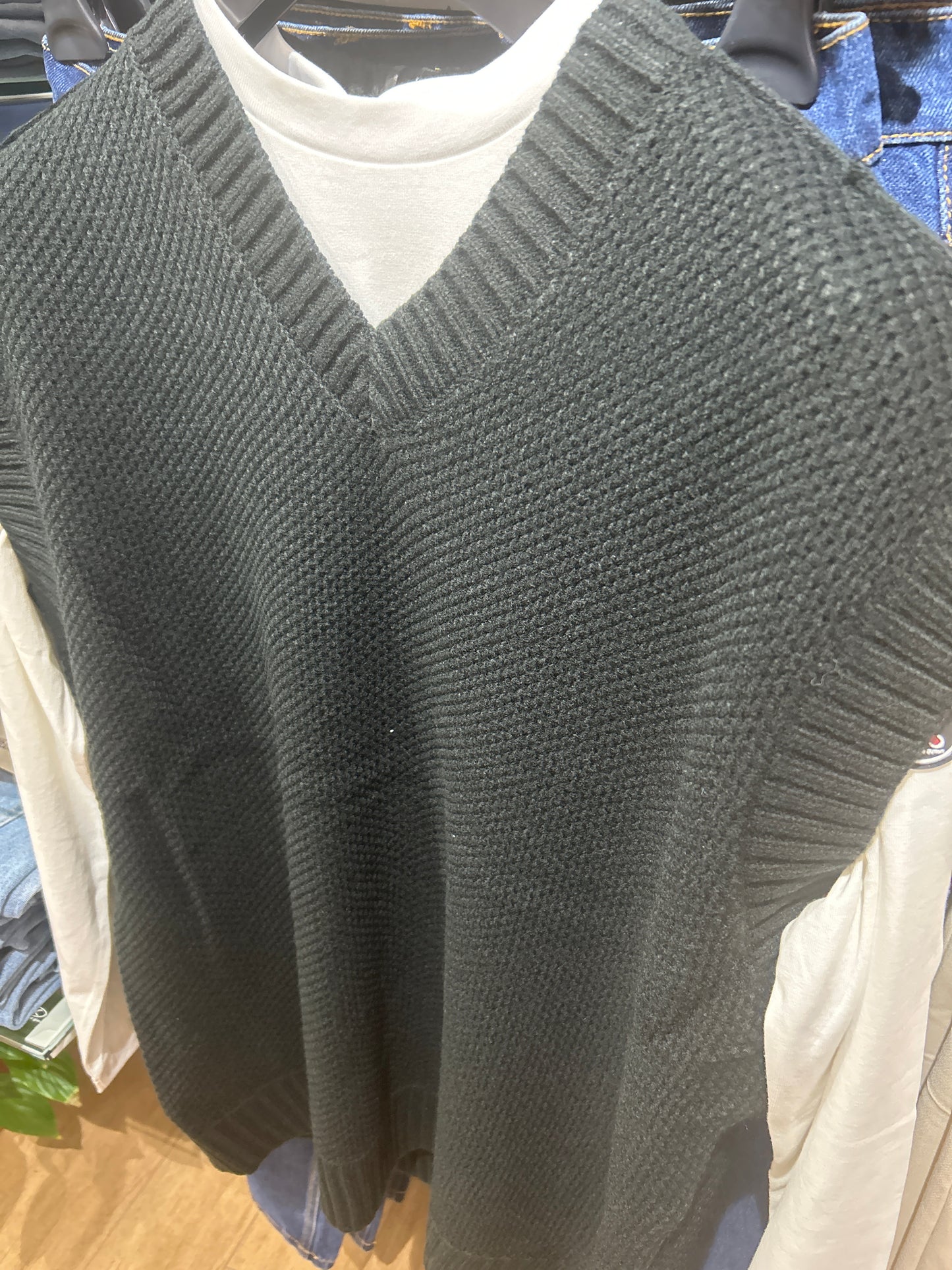 Gilet in maglia Galerie MM903